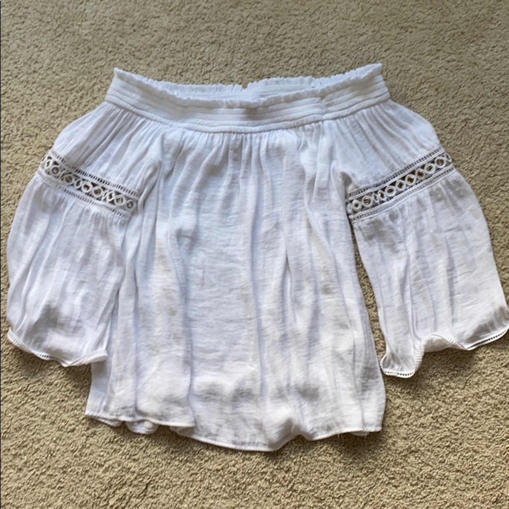 Off the shoulder loose blouse